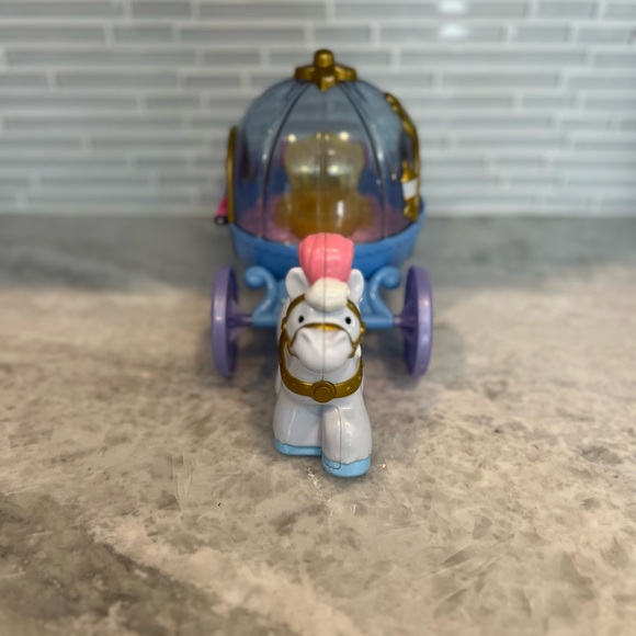 Fisher price little people retired Cinderella carriage - Picture 6 of 7